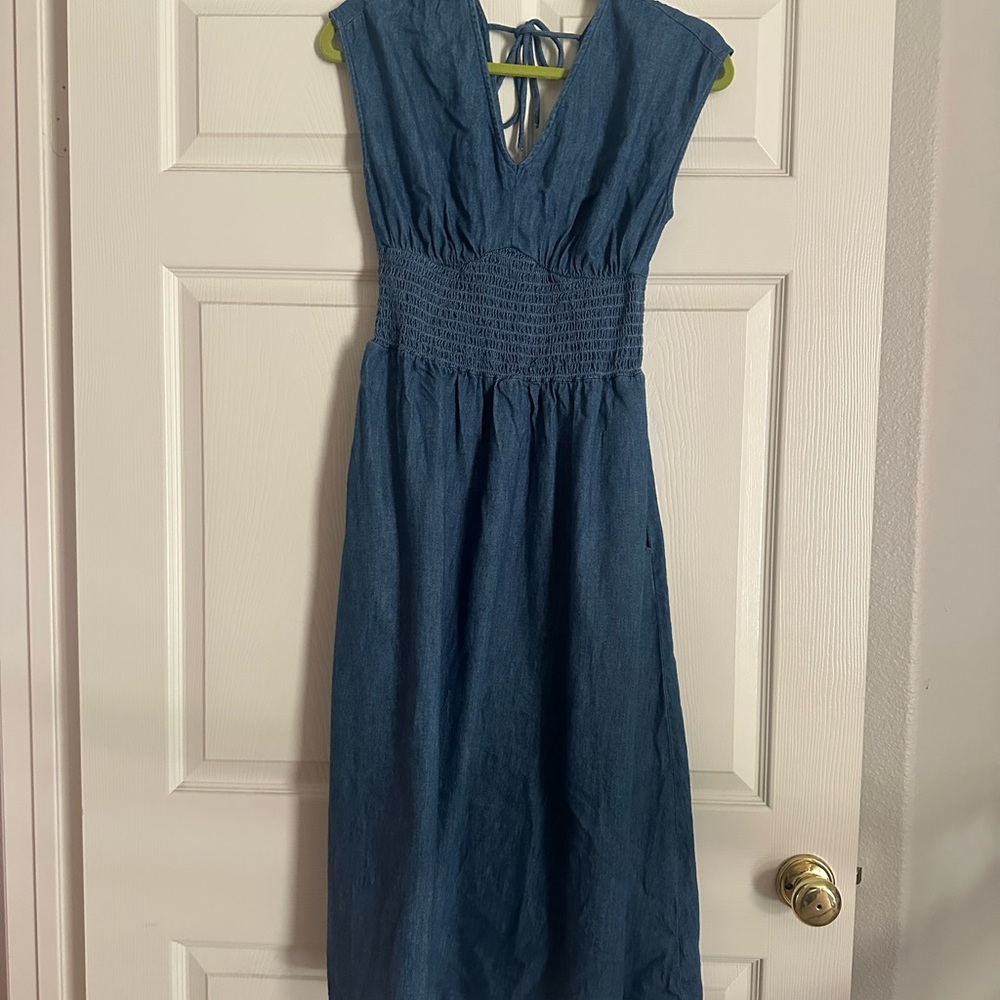 Old Navy Blue Sleeveless Maxi Dress